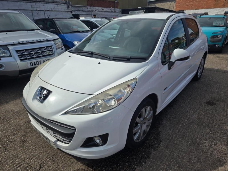 PEUGEOT 207