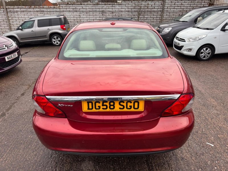 JAGUAR X-TYPE