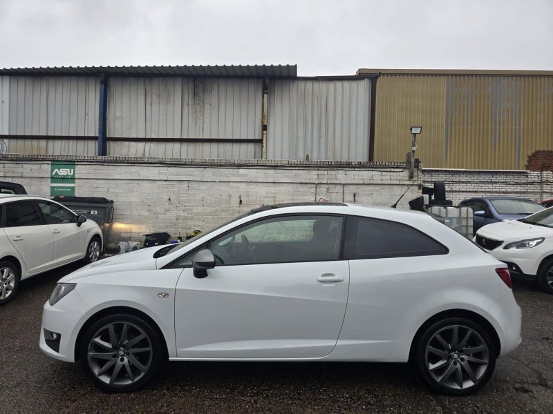 SEAT IBIZA