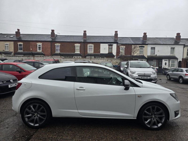 SEAT IBIZA